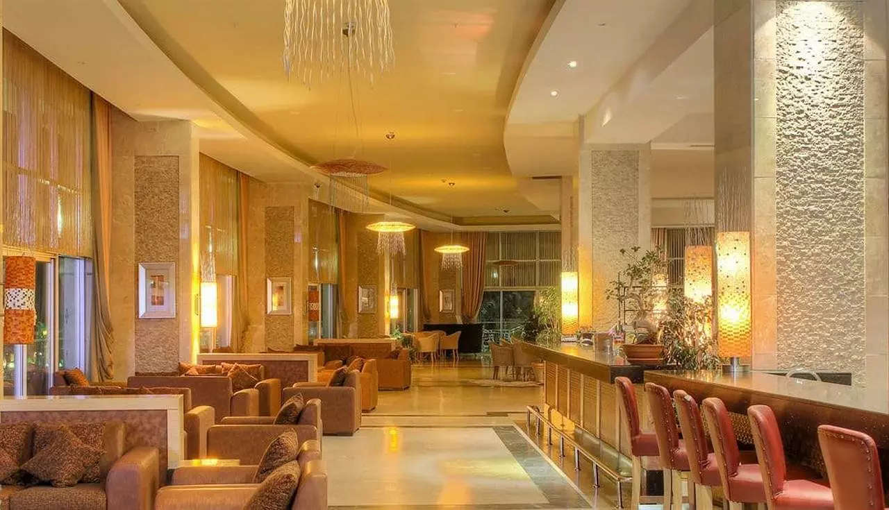 MIRACLE_SHABAVIZ (4).jpg